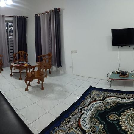Homestay D'Mama Ifor Muslimi تانجونج ماليم المظهر الخارجي الصورة