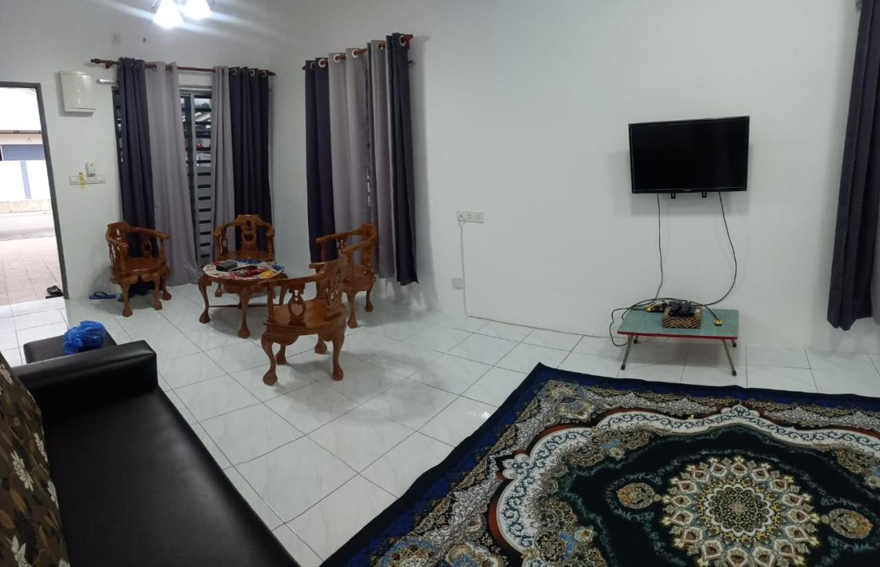 Homestay D'Mama Ifor Muslimi تانجونج ماليم المظهر الخارجي الصورة