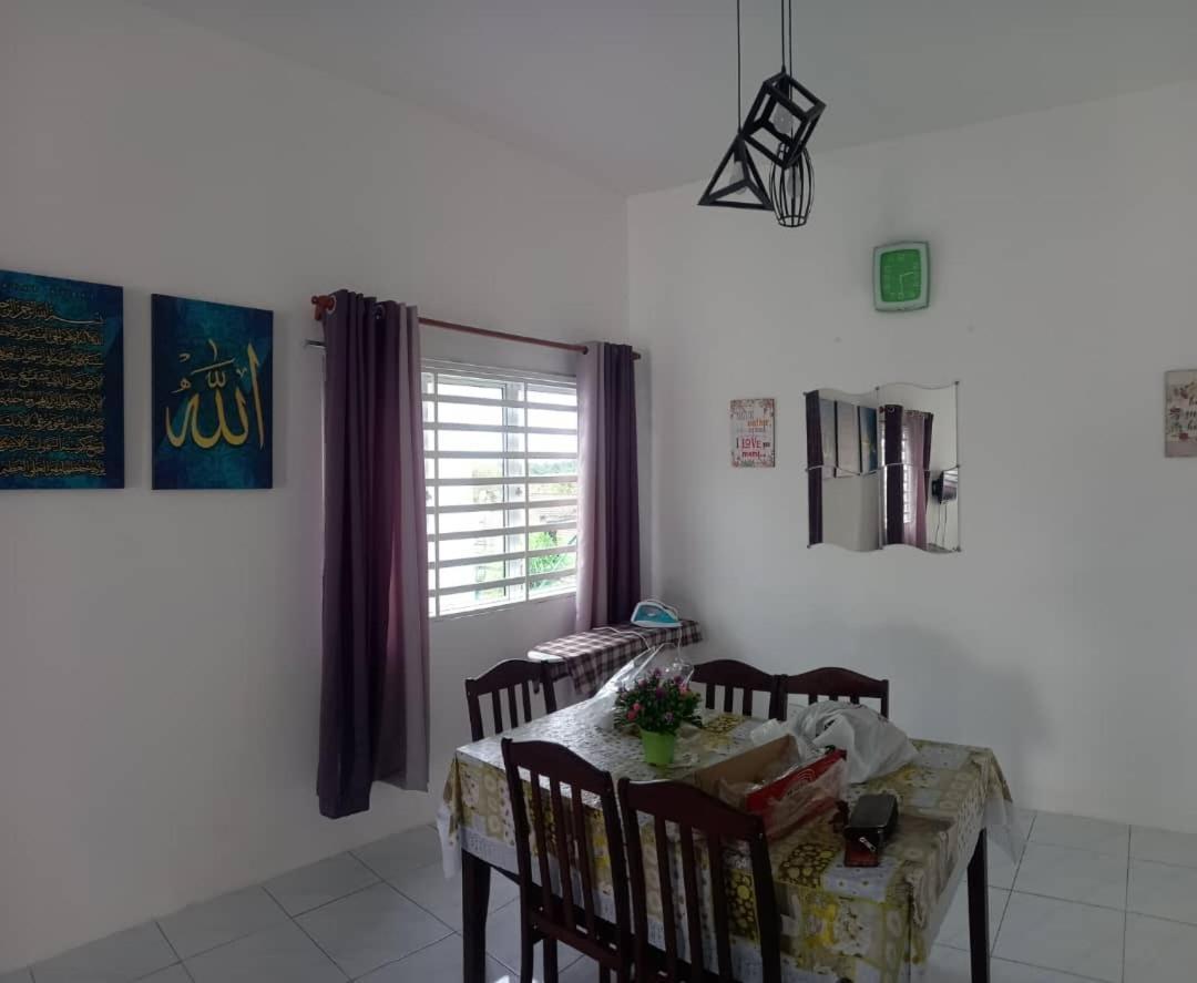 Homestay D'Mama Ifor Muslimi تانجونج ماليم المظهر الخارجي الصورة